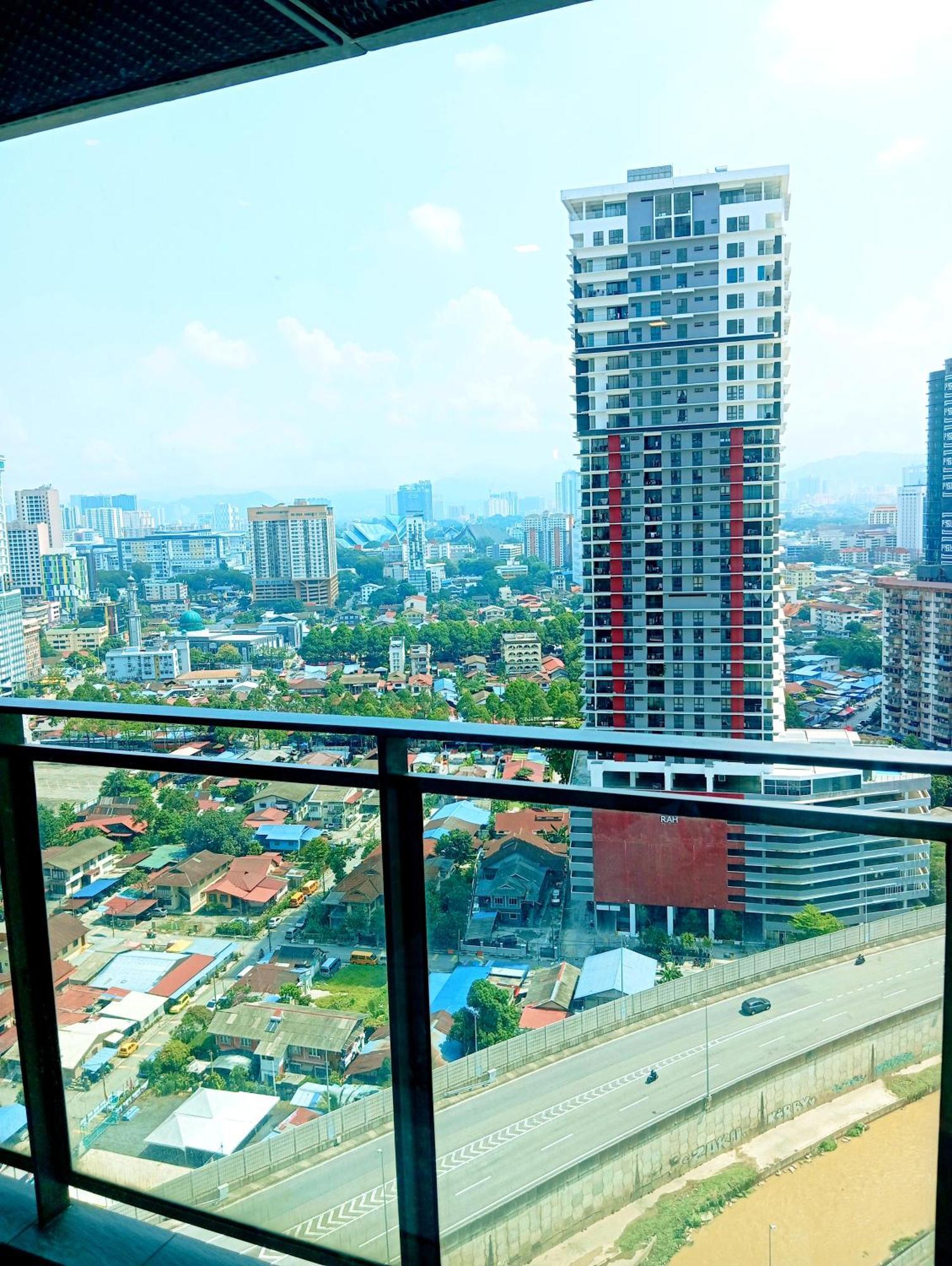 The Summer Suites At Kualalumpur Κουάλα Λουμπούρ Εξωτερικό φωτογραφία
